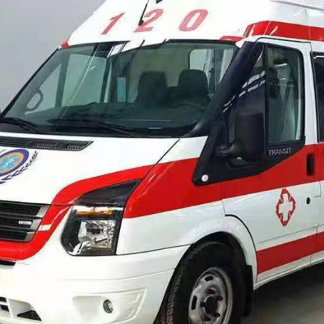 高昌非急救护送病人转院租赁救护车的优缺点对比